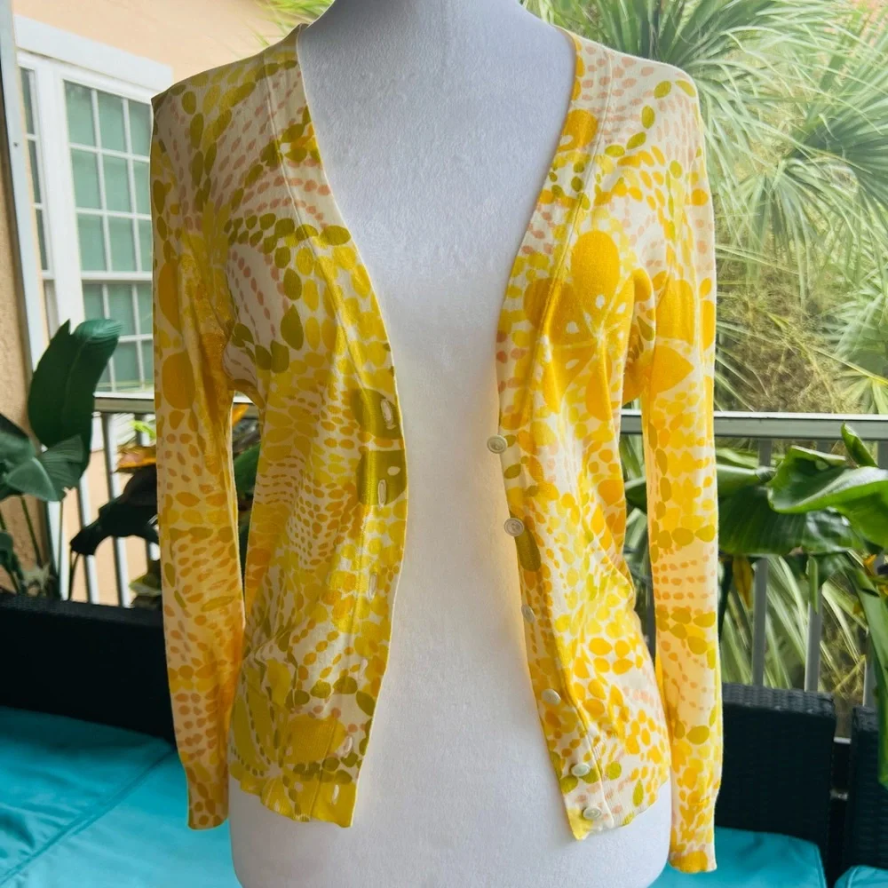 Yellow Flowers Pattern Women's Cardigan
